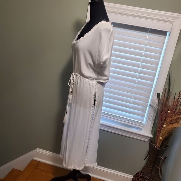 Blue Island White Beach/Poolside Coverup Size Medium, Soft, Comfy - Picture 3 of 10